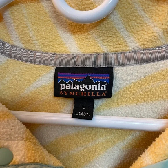 Patagonia Synchilla Yellow and Cream Pullover Size Large - Picture 2 of 8